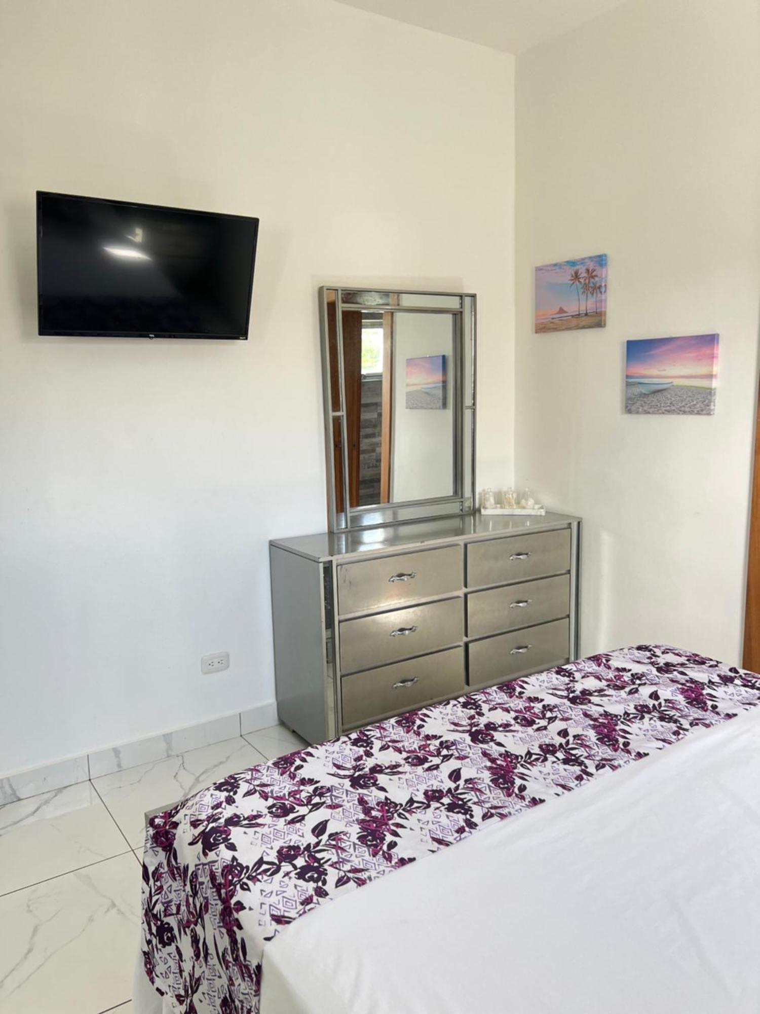5 Star Villa Minutes From Airport And Beaches โซซูอา ภายนอก รูปภาพ