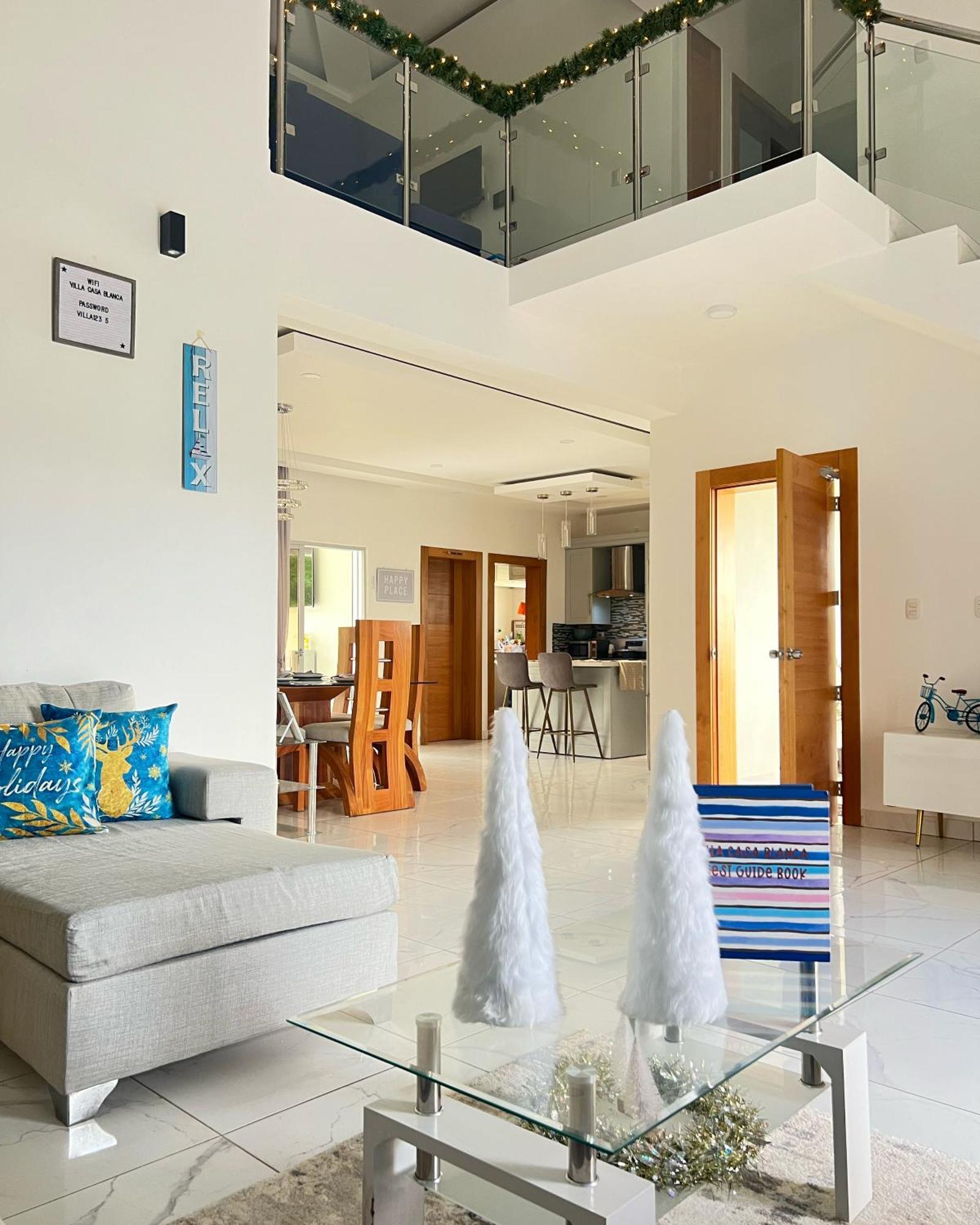 5 Star Villa Minutes From Airport And Beaches โซซูอา ภายนอก รูปภาพ