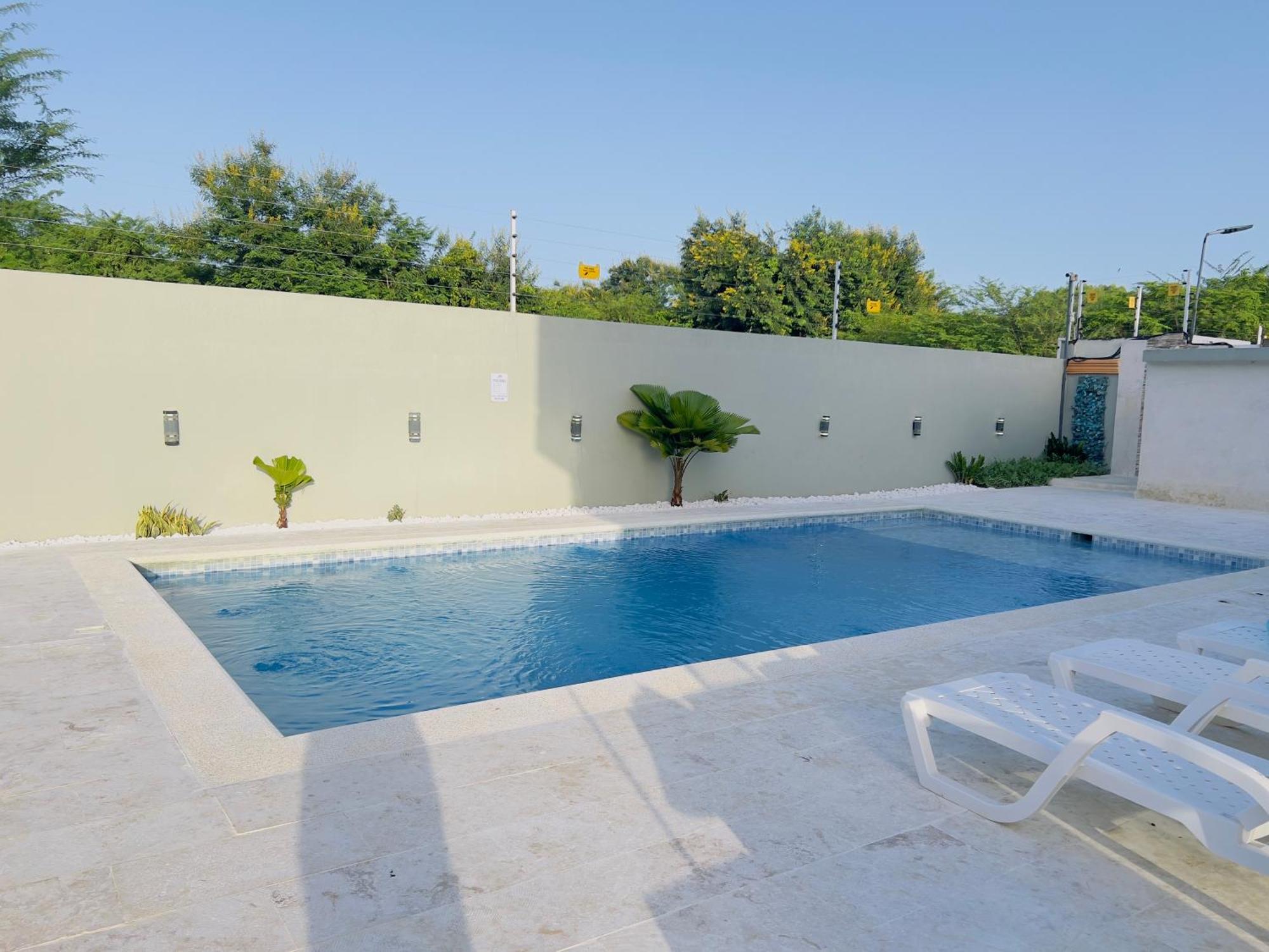 5 Star Villa Minutes From Airport And Beaches โซซูอา ภายนอก รูปภาพ